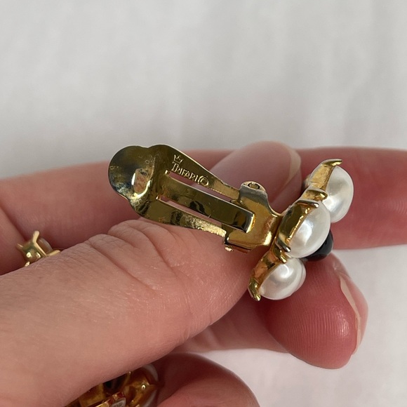 Trifari Pearl Black Cabochon Earrings - Picture 2 of 8